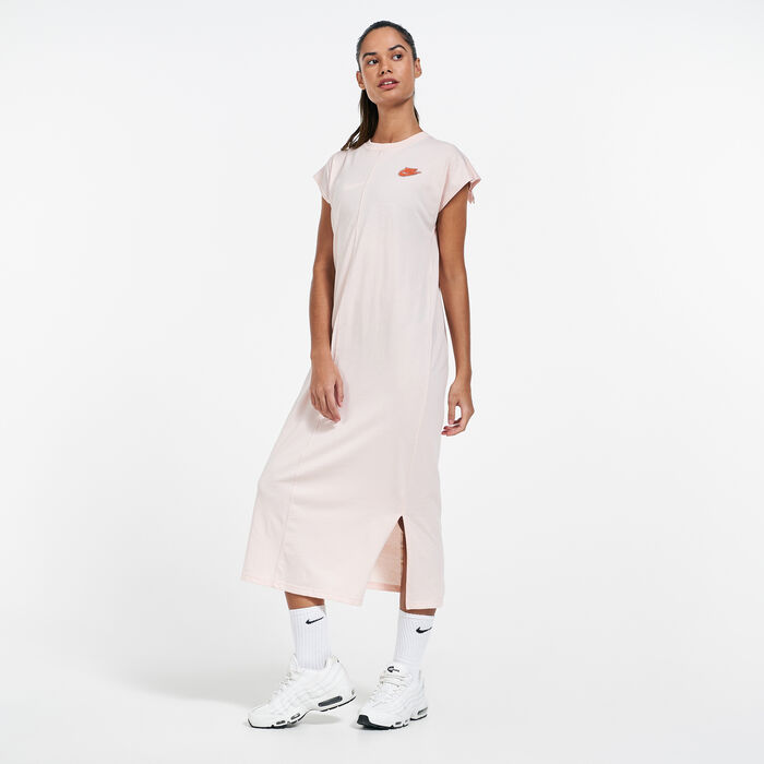 Nike Women's Sportswear Earth Day Dress Ivory Nike Women's Sportswear Earth Day Dress Ivory image number 0