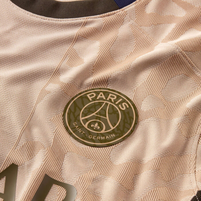 Jordan Men's Paris Saint-Germain Stadium Fourth Dri-FIT Replica Football Jersey - 2023/24 Beige Jordan Men's Paris Saint-Germain Stadium Fourth Dri-FIT Replica Football Jersey - 2023/24 Beige image number 5