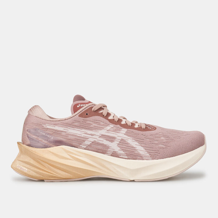 ASICS Women's NOVABLAST 3 Shoe Pink ASICS Women's NOVABLAST 3 Shoe Pink image number 0