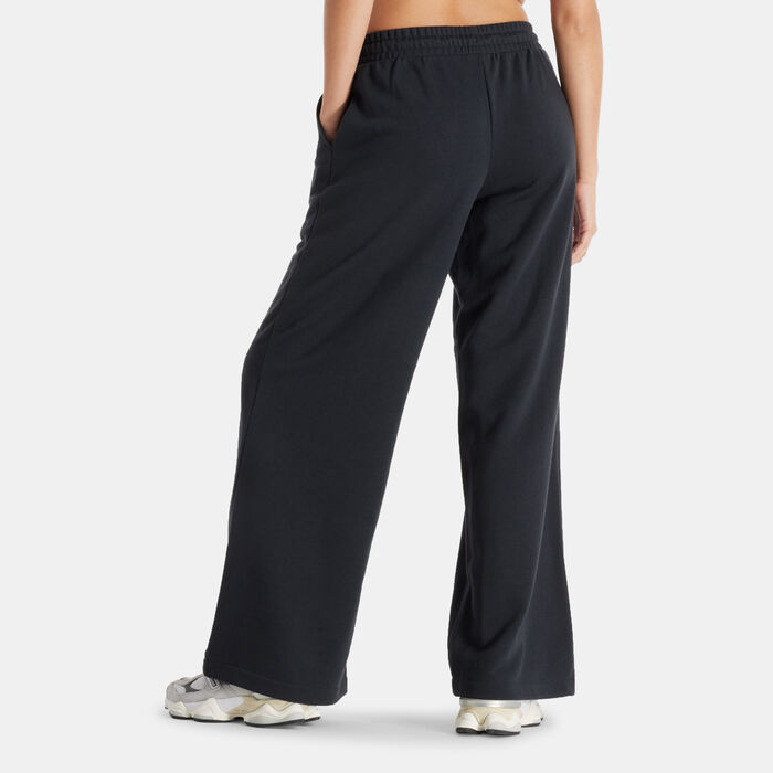 New Balance Women's French Terry Wide Leg Pants Black image number 1
