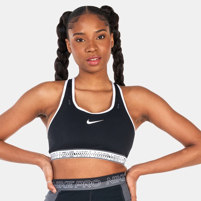 Nike Women's Swoosh On The Run Medium-Support Sports Bra Black Nike Women's Swoosh On The Run Medium-Support Sports Bra Black image number 0