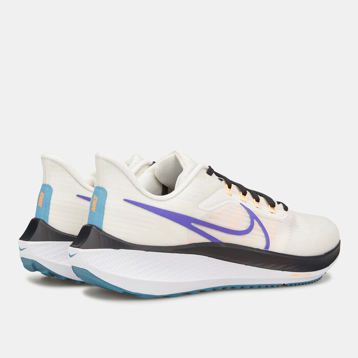Nike Women's Air Zoom Pegasus 39 Shoe Ivory Nike Women's Air Zoom Pegasus 39 Shoe Ivory image number 2