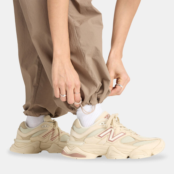 New Balance Women's Seasonal Cargo Pants Beige image number 5