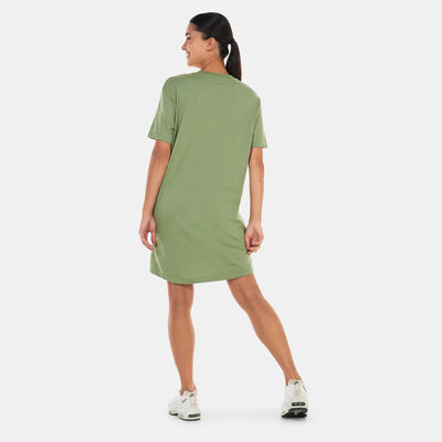 Nike Women's Sportswear Essential T-Shirt Dress Green