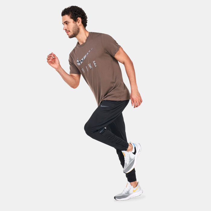 Nike Men's Dri-FIT Run Division T-Shirt Brown Nike Men's Dri-FIT Run Division T-Shirt Brown image number 2