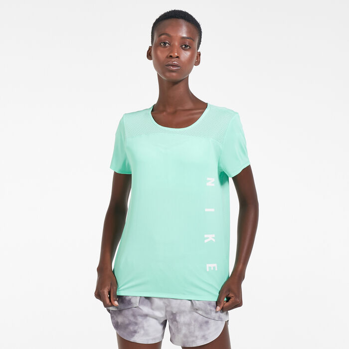 Nike Women's Miler Run Division Top Green Nike Women's Miler Run Division Top Green image number 0