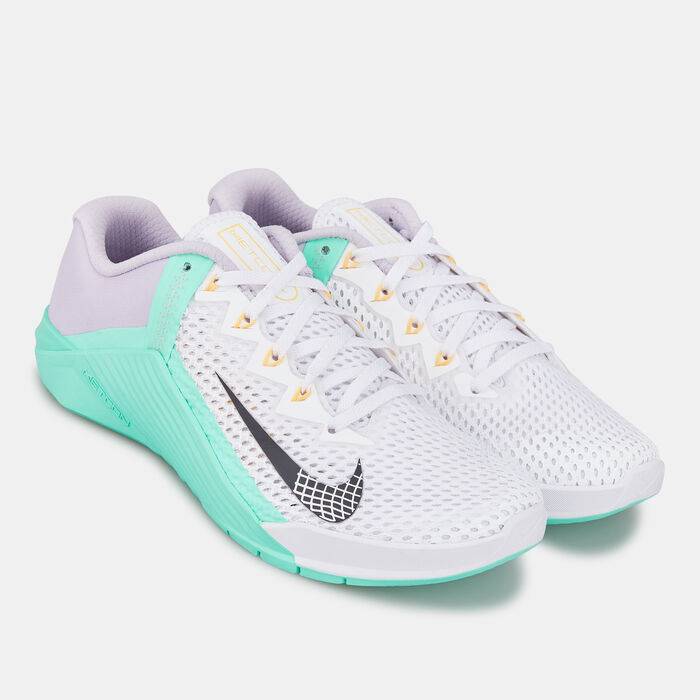 Nike Women's Metcon 6 Shoe White image number 1