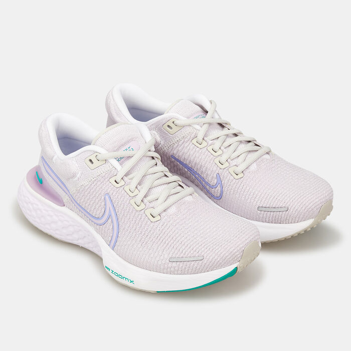 Nike Women's ZoomX Invincible Run Flyknit 2 Shoe Grey Nike Women's ZoomX Invincible Run Flyknit 2 Shoe Grey image number 1