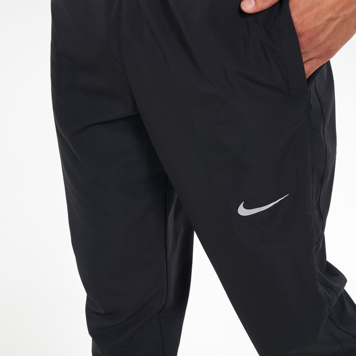 Nike Men's Run Stripe Sweatpants Black Nike Men's Run Stripe Sweatpants Black image number 3