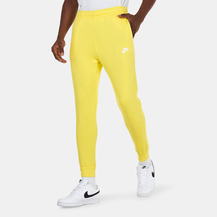 Nike Men's Sportswear Club Fleece Joggers yellow Nike Men's Sportswear Club Fleece Joggers yellow image number 0