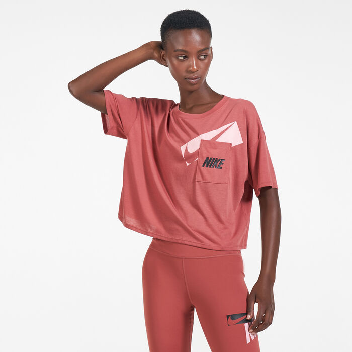 Nike Women's Dri-FIT Graphic Training Crop Top Red Nike Women's Dri-FIT Graphic Training Crop Top Red image number 0