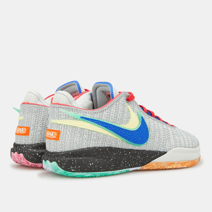 Nike Men's LeBron XX Basketball Shoe Grey Nike Men's LeBron XX Basketball Shoe Grey image number 3