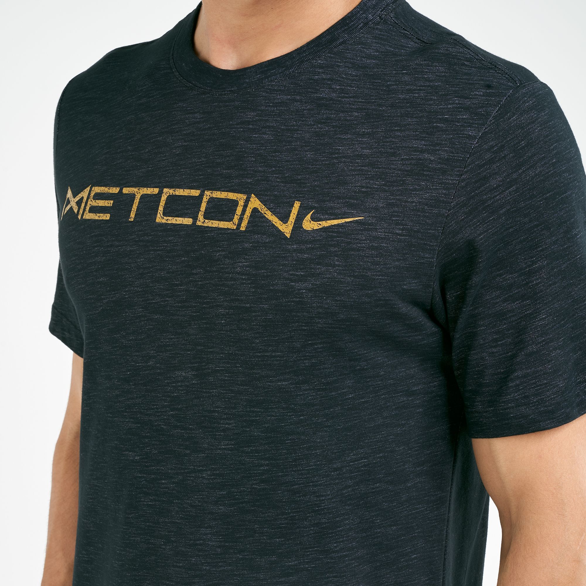 T shirt nike metcon clearance