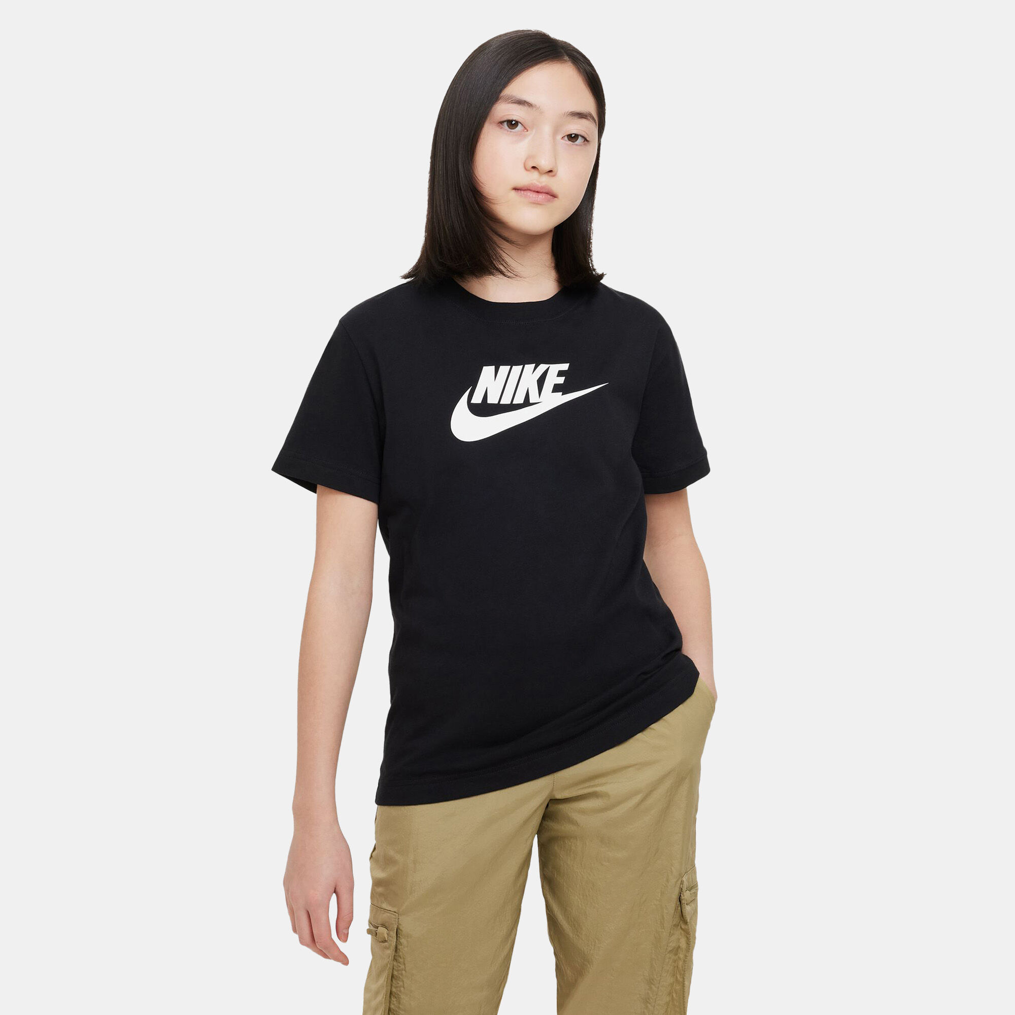 Nike loose fit t shirt shop