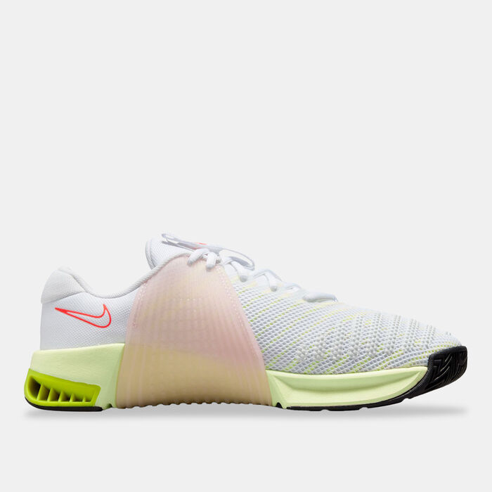 Nike Women's Metcon 9 Training Shoes White Nike Women's Metcon 9 Training Shoes White image number 2