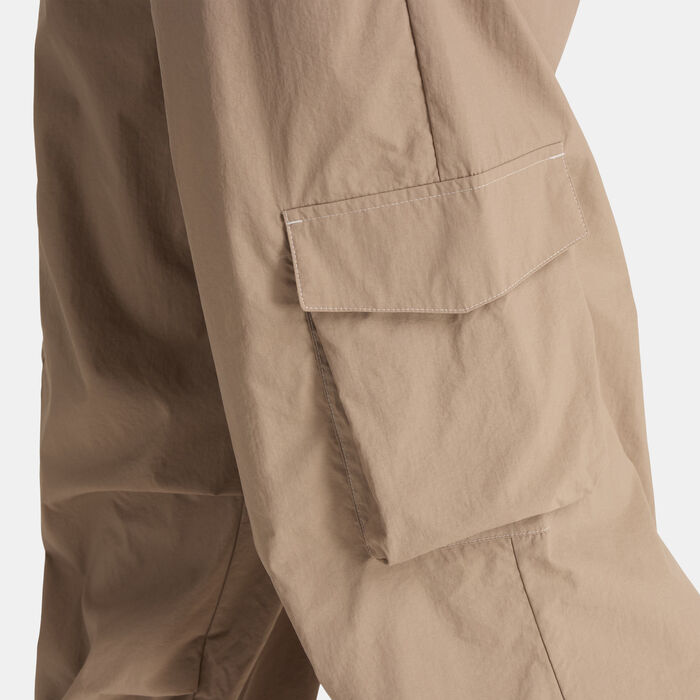 New Balance Women's Seasonal Cargo Pants Beige image number 4