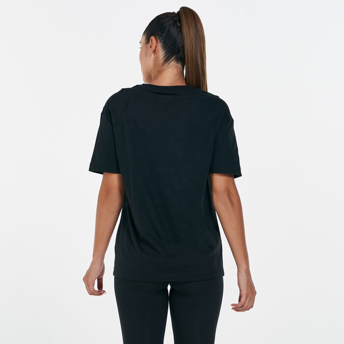 Nike Women's Sportswear Boyfriend Love T-Shirt Black Nike Women's Sportswear Boyfriend Love T-Shirt Black image number 1