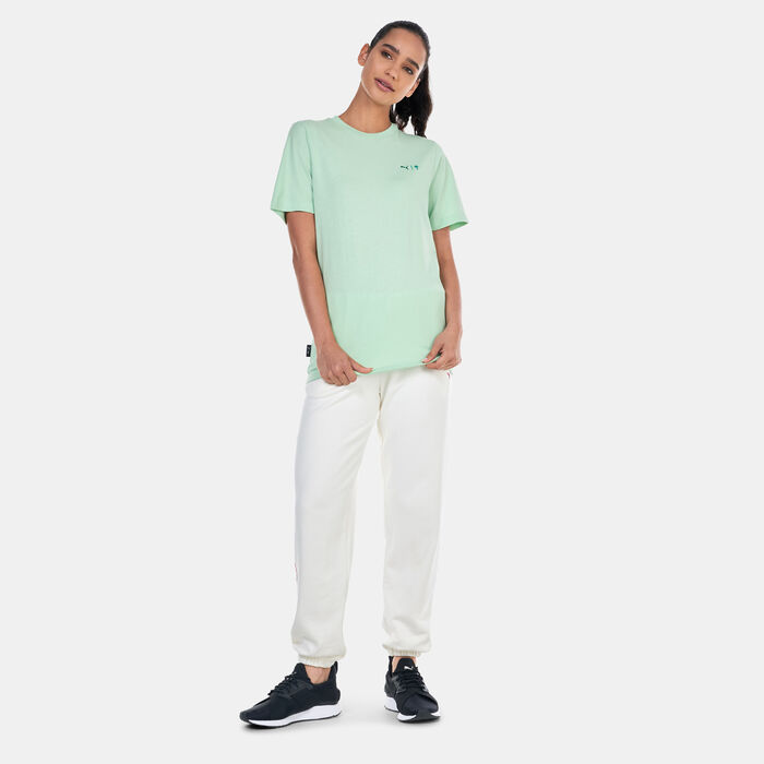 PUMA Men's x PALM TREE CREW Graphic T-Shirt Green PUMA Men's x PALM TREE CREW Graphic T-Shirt Green image number 2