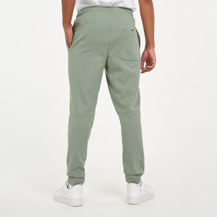 Nike Men's Sporstwear Modern Fleece Sweatpants Nike Men's Sporstwear Modern Fleece Sweatpants image number 1