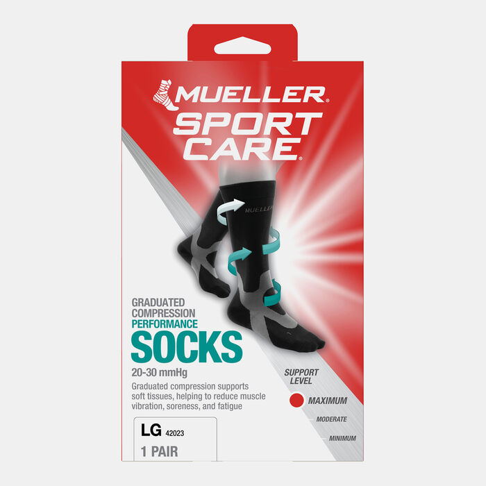 Mueller Graduated Compression Performance Socks Black Mueller Graduated Compression Performance Socks Black image number 1