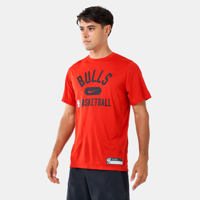 Nike Men's NBA Chicago Bulls Dri-FIT Graphic T-Shirt Red Nike Men's NBA Chicago Bulls Dri-FIT Graphic T-Shirt Red image number 0