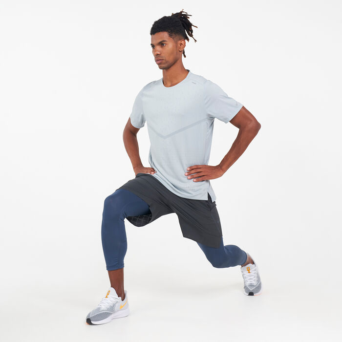 Nike Men's Run Division Rise 365 T-Shirt Grey Nike Men's Run Division Rise 365 T-Shirt Grey image number 2