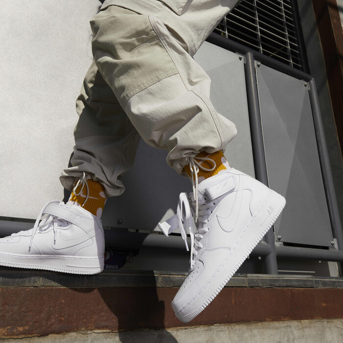 Nike Men's Air Force 1 Mid '07 Shoes White Nike Men's Air Force 1 Mid '07 Shoes White image number 1