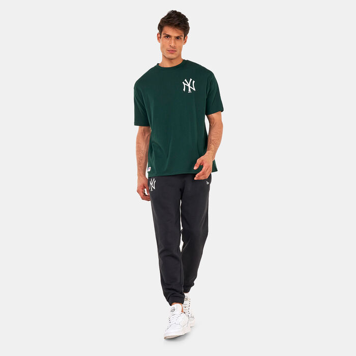 New Era League Essentials New York Yankees Oversized T-Shirt Green New Era League Essentials New York Yankees Oversized T-Shirt Green image number 2
