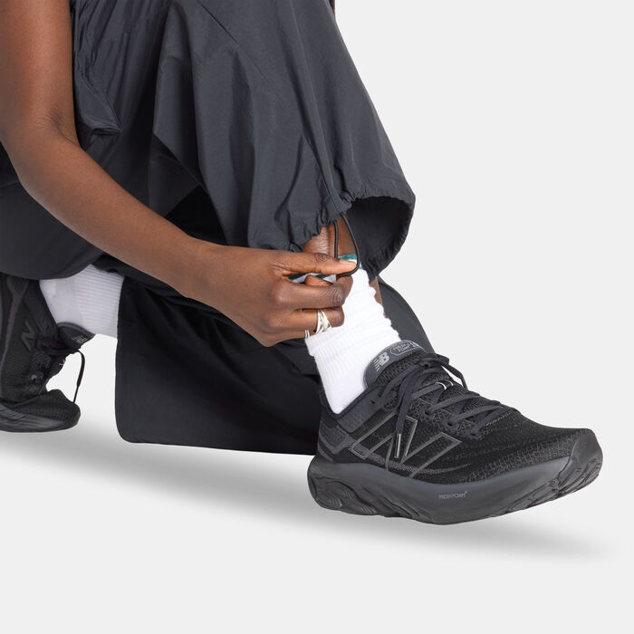 New Balance Women's Seasonal Cargo Pants Black image number 5