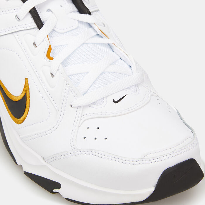 Nike Men's Defy All Day Training Shoe image number 4