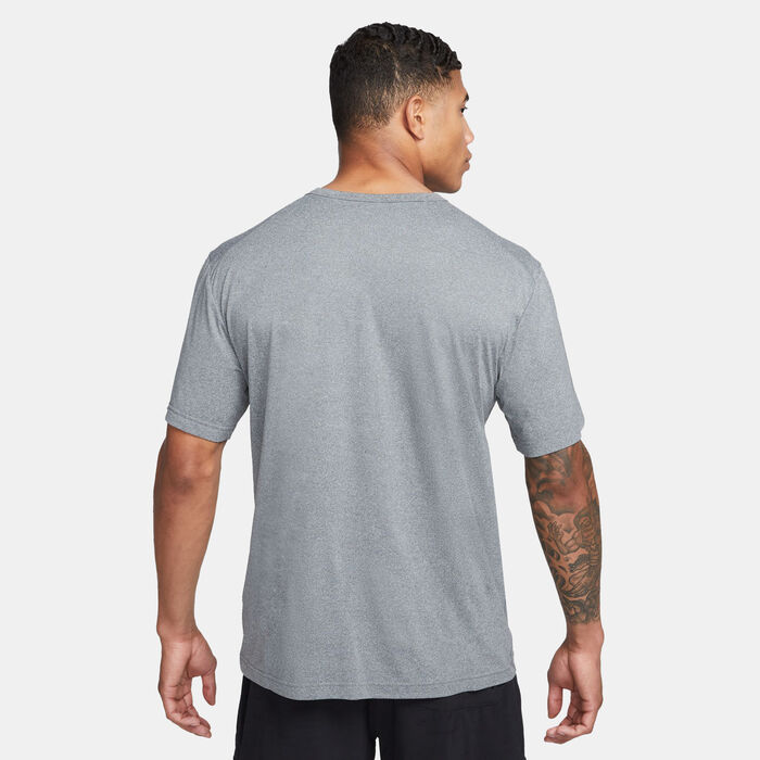 Nike Men's Dri-FIT Hyverse UV Training T-Shirt Grey Nike Men's Dri-FIT Hyverse UV Training T-Shirt Grey image number 1