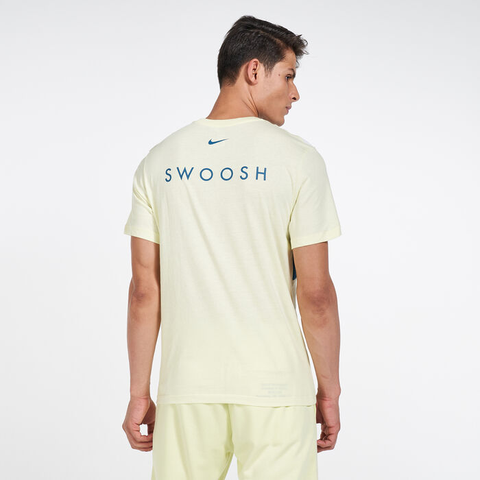 Nike Men's Sportswear Swoosh T-Shirt Green Nike Men's Sportswear Swoosh T-Shirt Green image number 1