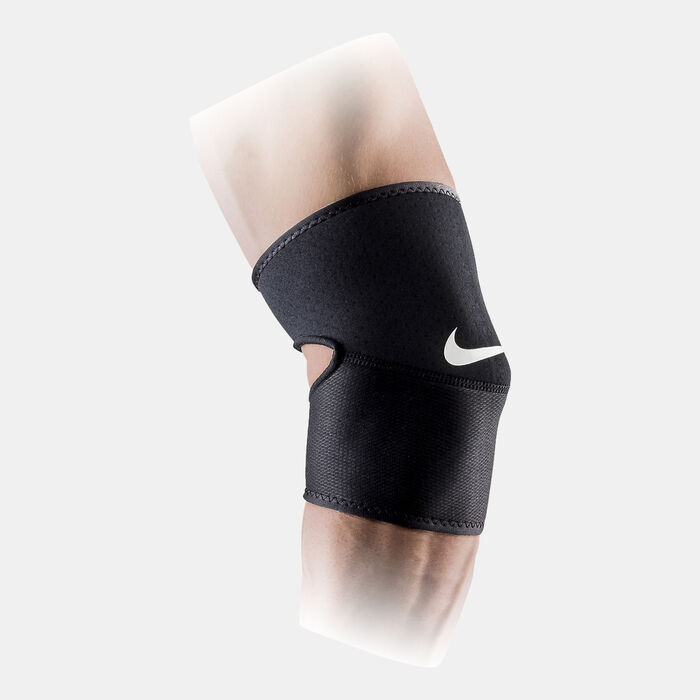 Nike Pro Combat 2.0 Elbow Sleeve (M) Black Nike Pro Combat 2.0 Elbow Sleeve (M) Black image number 0