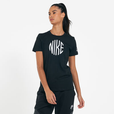 Nike Women's Sportswear T-Shirt Black