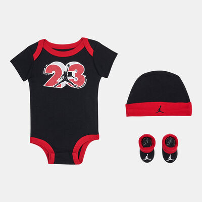 Nike Kids' Cap, Blanket, Bodysuit Set White