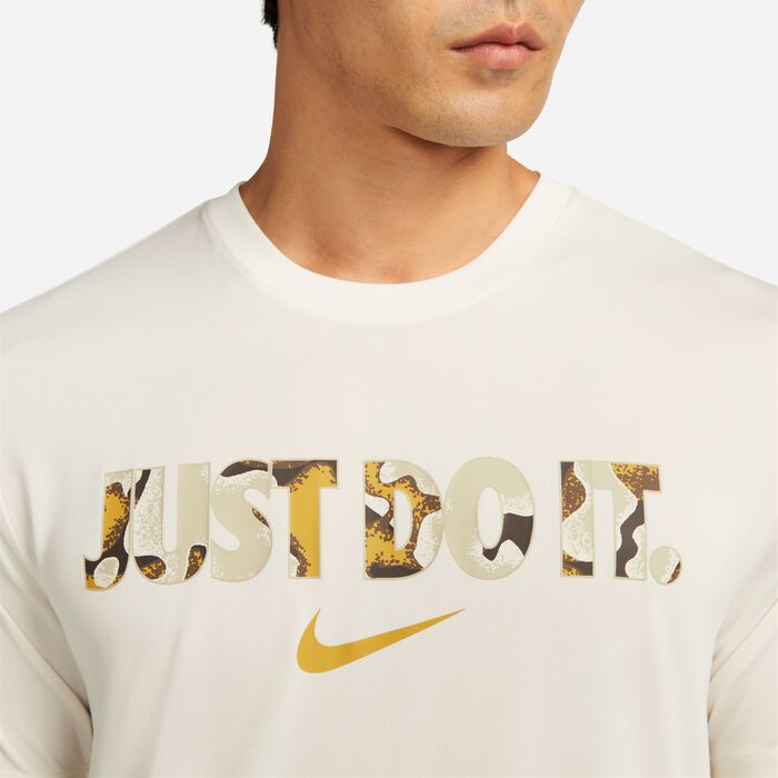 Nike Men's Dri-FIT Graphics T-Shirt White Nike Men's Dri-FIT Graphics T-Shirt White image number 3