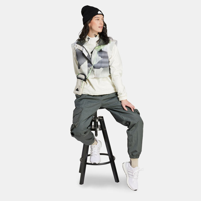 adidas Women's City Escape Printed Crop Vest Green adidas Women's City Escape Printed Crop Vest Green image number 2