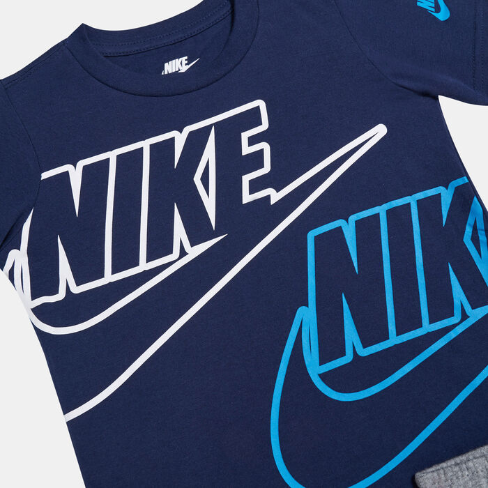 Nike Kids' Sportswear T-Shirt and Cargo Shorts Set (Baby and Toddler) Grey Nike Kids' Sportswear T-Shirt and Cargo Shorts Set (Baby and Toddler) Grey image number 1