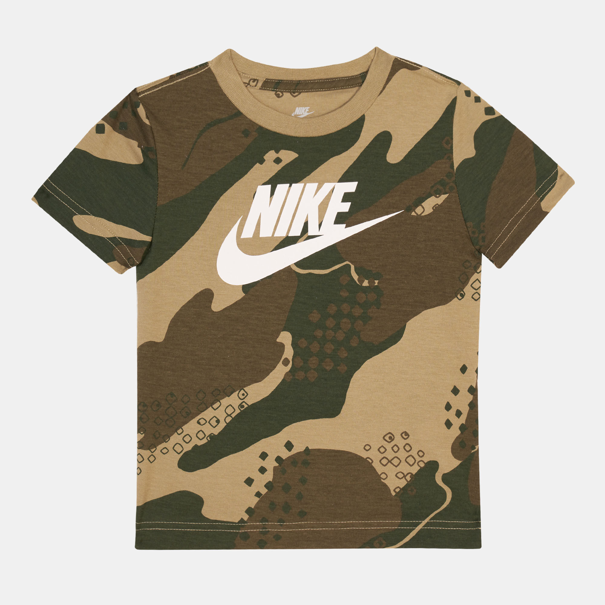 Kids Seasonal Camo Graphic T Shirt Younger Kids Green Nike in Qatar SSS