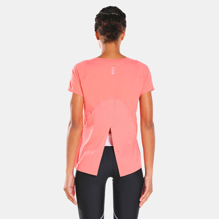 Under Armour Women's Iso-Chill Run T-Shirt Pink Under Armour Women's Iso-Chill Run T-Shirt Pink image number 1