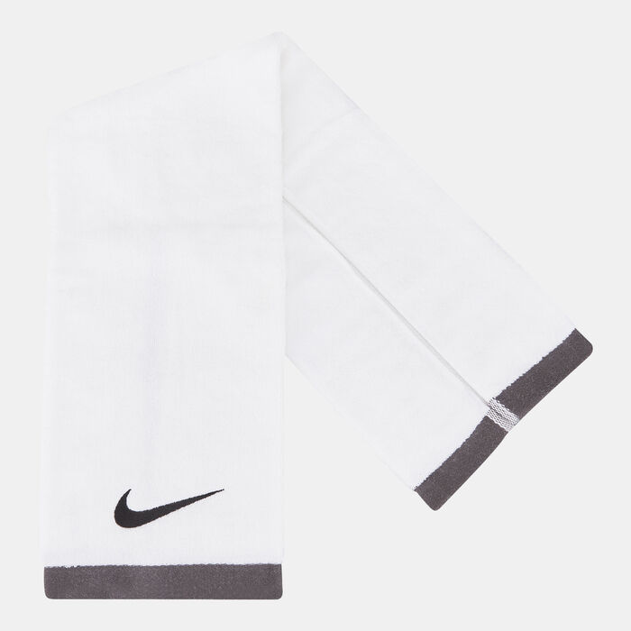 Nike Fundamental Towel (M) White image number 0