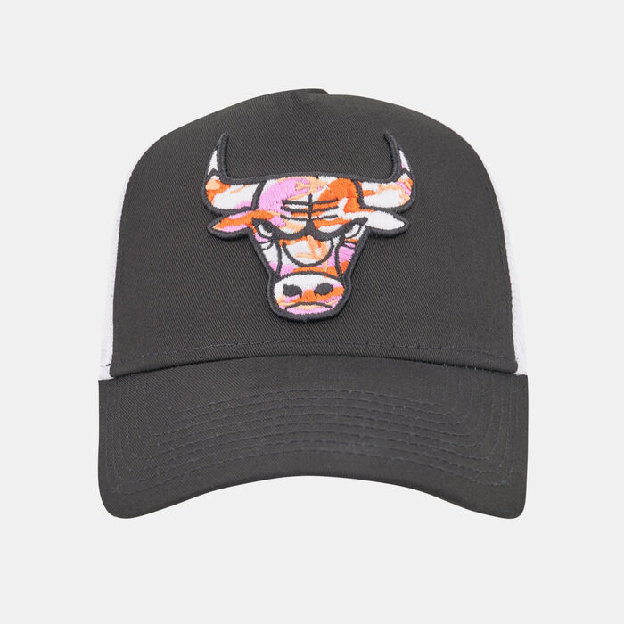 New Era Men's Chicago Bulls Seasonal Infill Trucker Cap Black image number 0