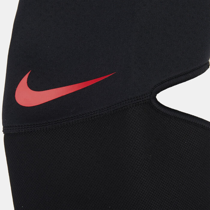 Nike Pro Closed-Patella 2.0 Knee Sleeve Black Nike Pro Closed-Patella 2.0 Knee Sleeve Black image number 1