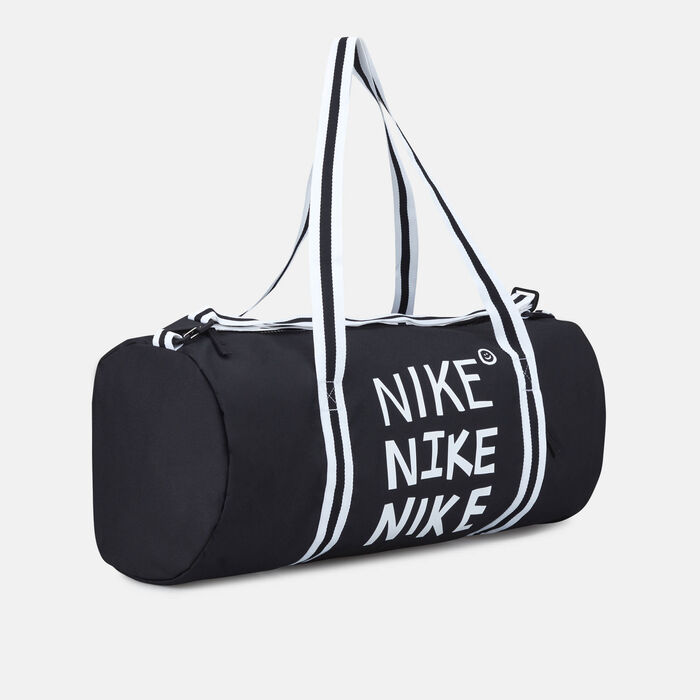 Nike Men's Heritage Duffel Bag (30L) Black image number 2