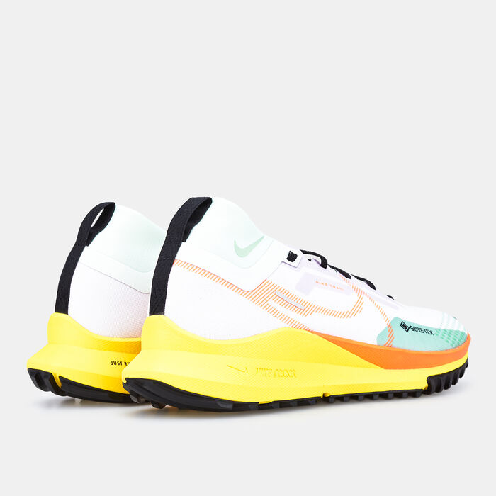 Nike Men's Pegasus Trail 4 GORE-TEX Waterproof Trail-Running Shoes Multi image number 2