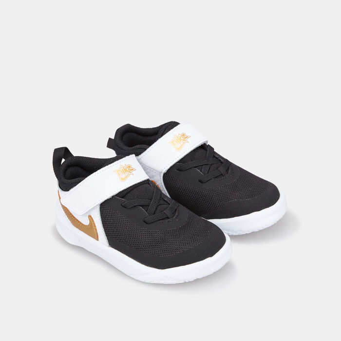 Nike Kids' Team Hustle D 10 Shoe Black Nike Kids' Team Hustle D 10 Shoe Black image number 1