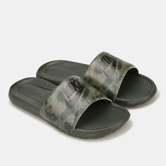 Nike Men's Victori One Printed Slides Green image number 0