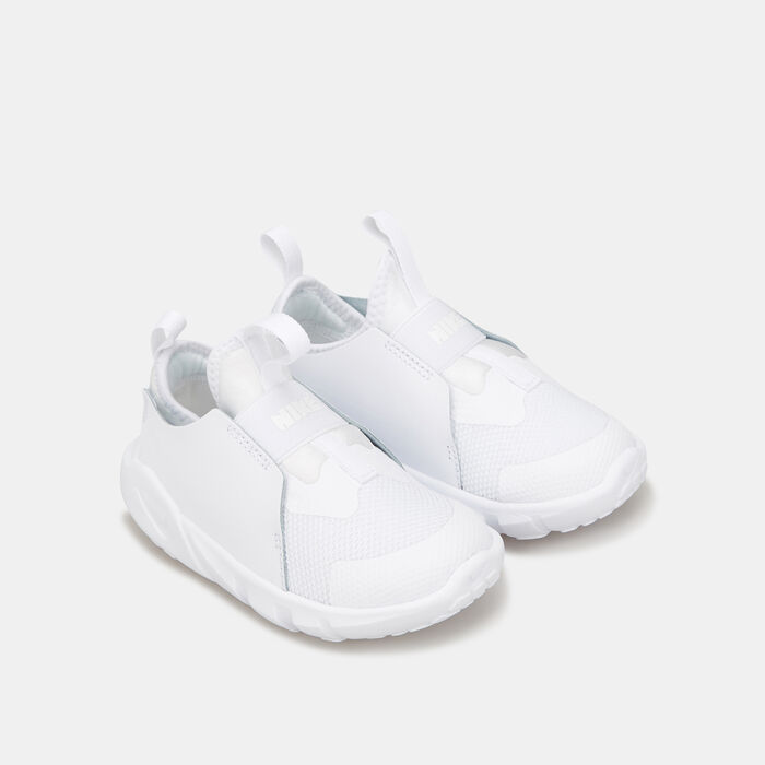 Nike Kids' Flex Runner 2 Running Shoe (Baby and Toddler) White Nike Kids' Flex Runner 2 Running Shoe (Baby and Toddler) White image number 1