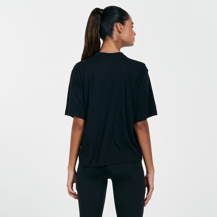 Nike Women's Sportswear Boxy Rainbow T-Shirt Black Nike Women's Sportswear Boxy Rainbow T-Shirt Black image number 1
