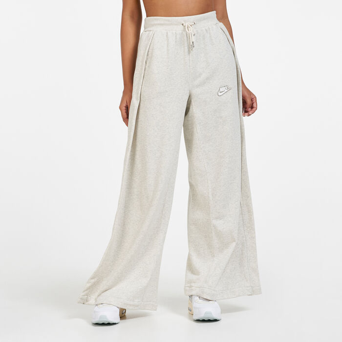 Nike Women's Sportswear Earth Day Pants Ivory image number 0